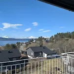 Σπίτι διακοπών Aurora Fjord View Escape Garden Sleeps 10 *