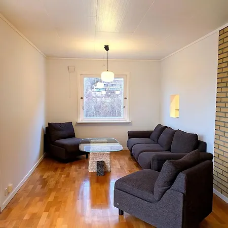 Aurora Fjord View Escape Garden Sleeps 10 * Narvik