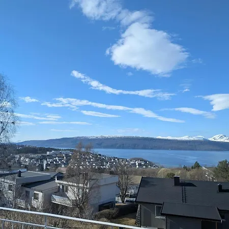 Aurora Fjord View Escape Garden Sleeps 10 *