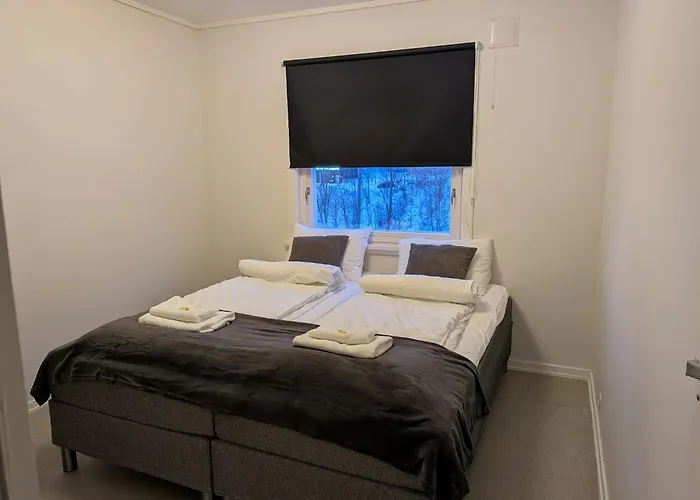 Aurora Fjord View Escape Garden Sleeps 10 *
