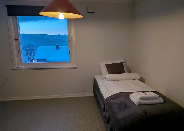 Holiday home Aurora Fjord View Escape Garden Sleeps 10