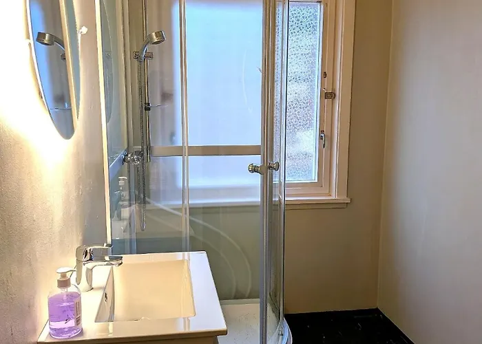 Aurora Fjord View Escape Garden Sleeps 10 *