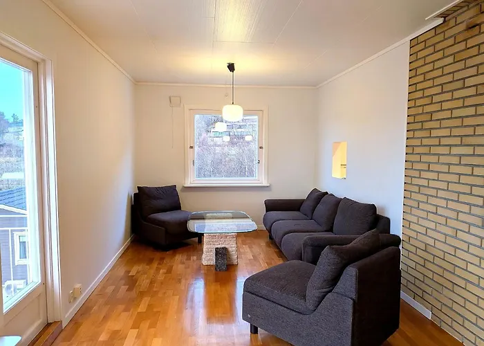 Aurora Fjord View Escape Garden Sleeps 10 * Narvik