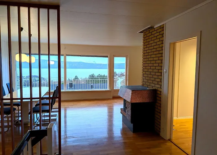 Holiday home Aurora Fjord View Escape Garden Sleeps 10 *